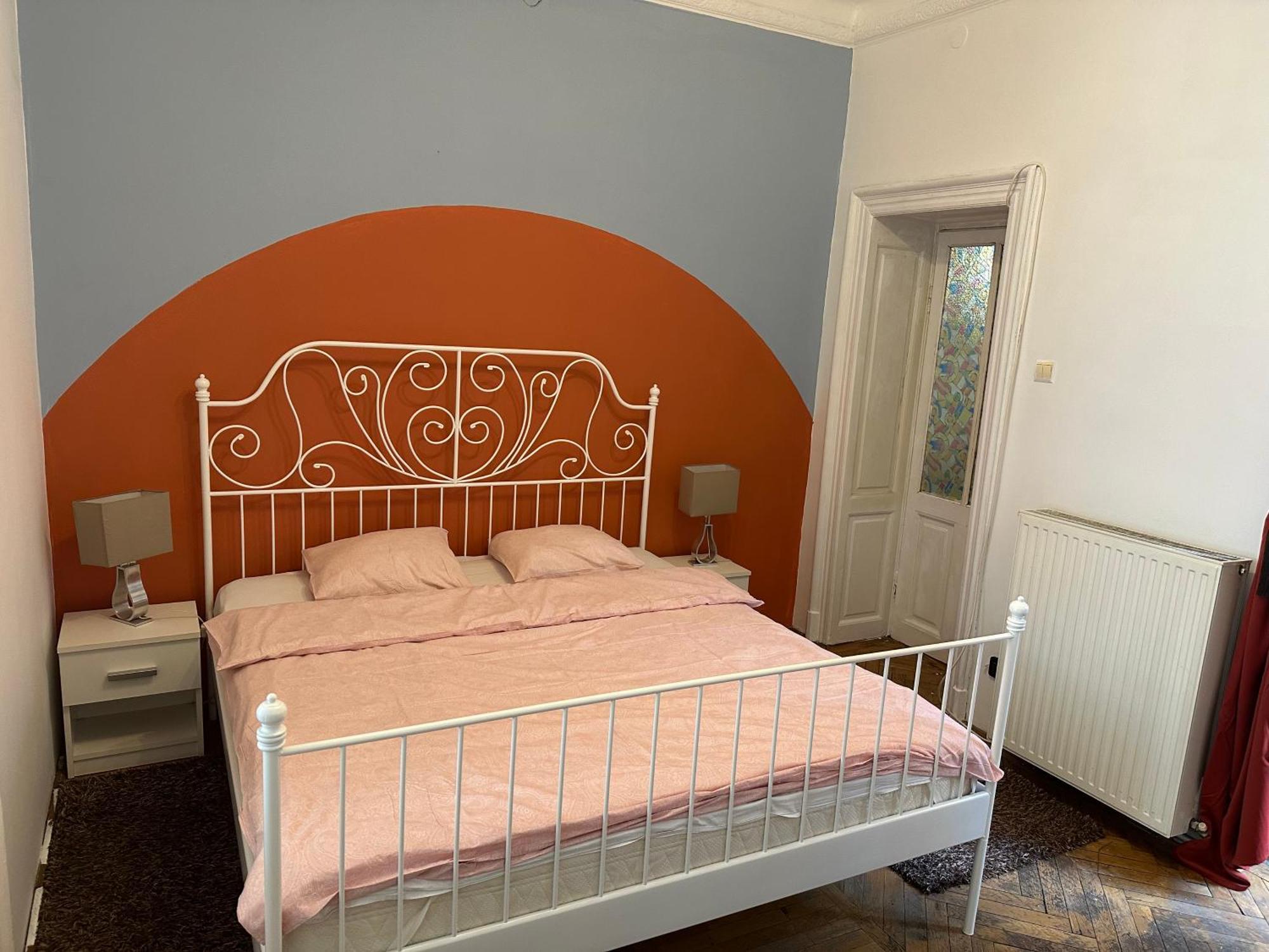 Sweethome Near Historical Center Apartment